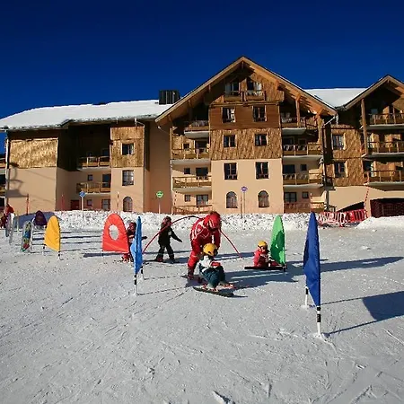 Aparthotel Residence Odalys L'Oree Des Pistes 3*